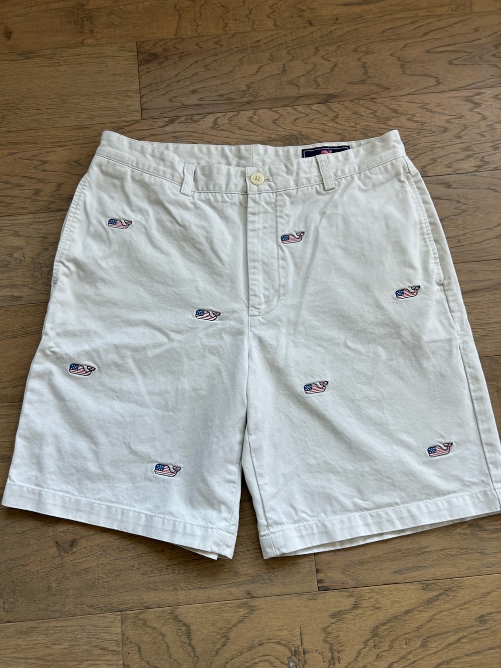 Vineyard Vines American Flag Whale Shorts Mens 34 Preppy Coastal Nautical